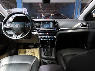 HYUNDAI AVANTE AD 2020