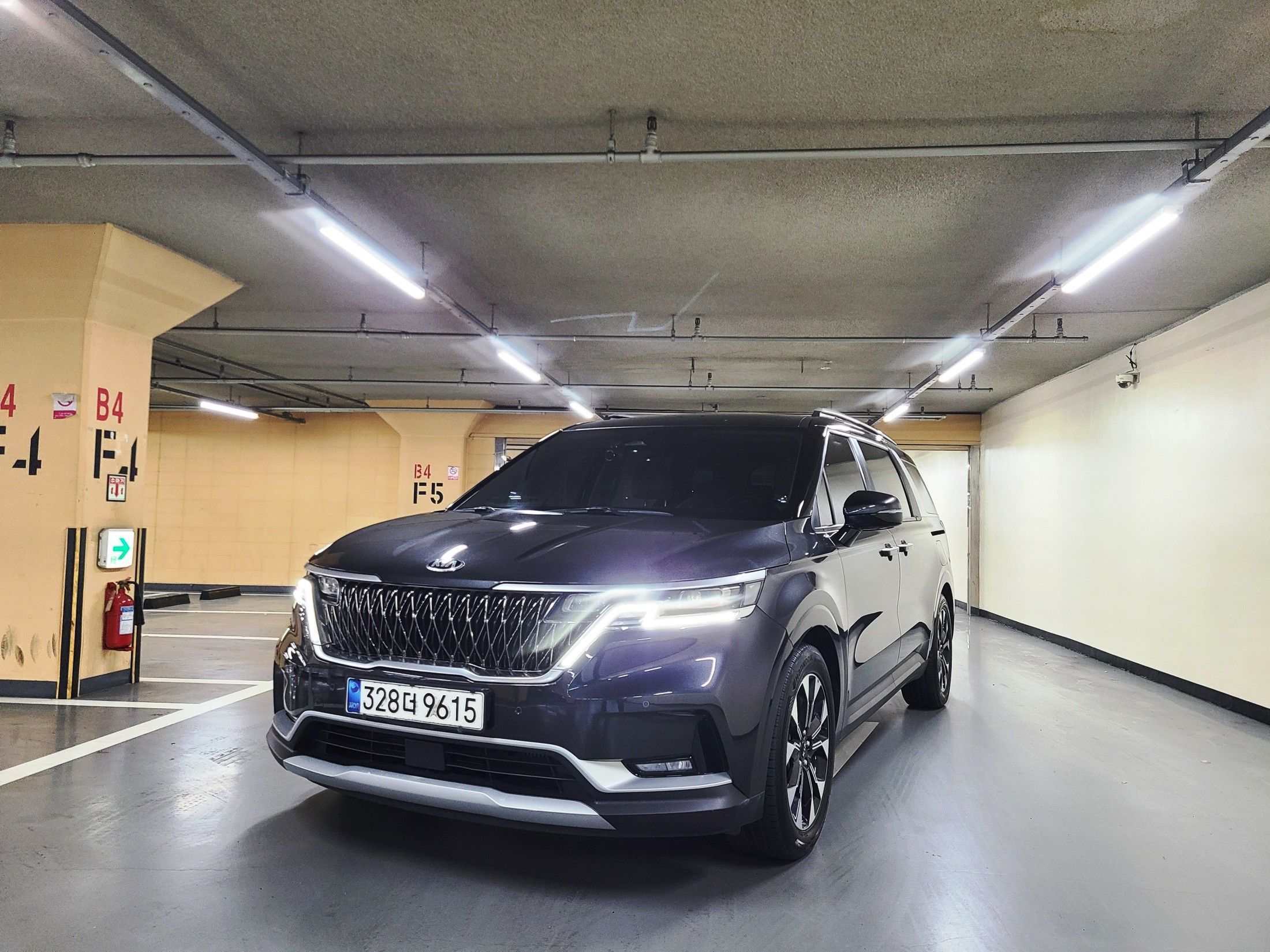 KIA CARNIVAL