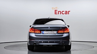 BMW 5-SERIES G30 2018