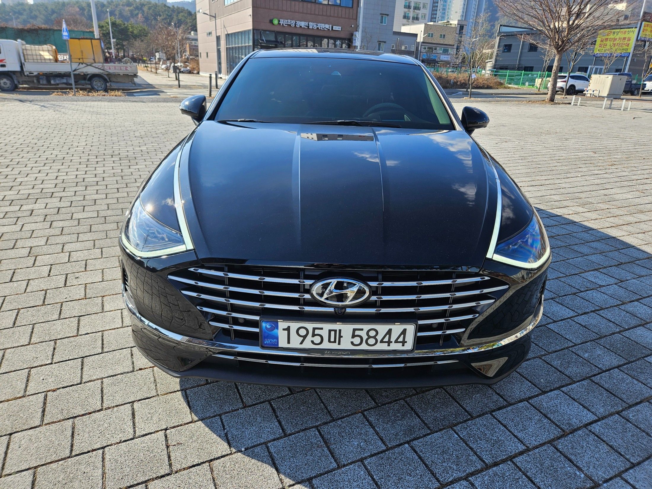 HYUNDAI SONATA HYBRID DN8