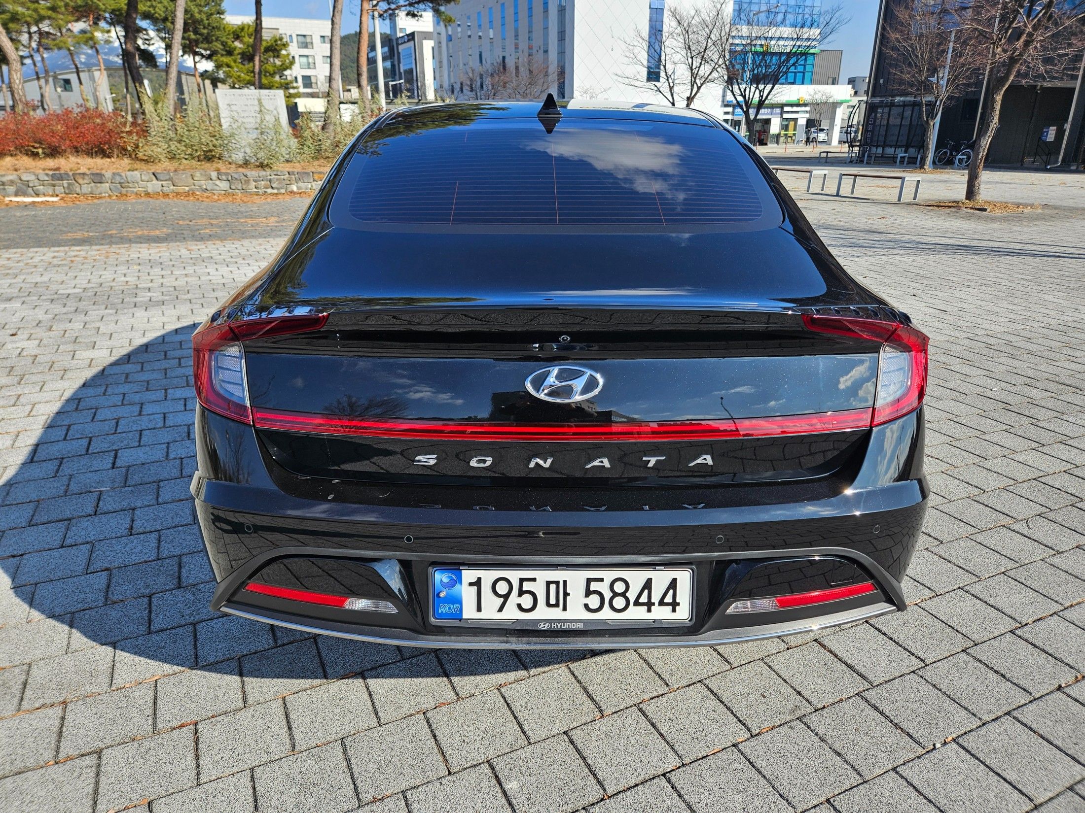 HYUNDAI SONATA HYBRID DN8