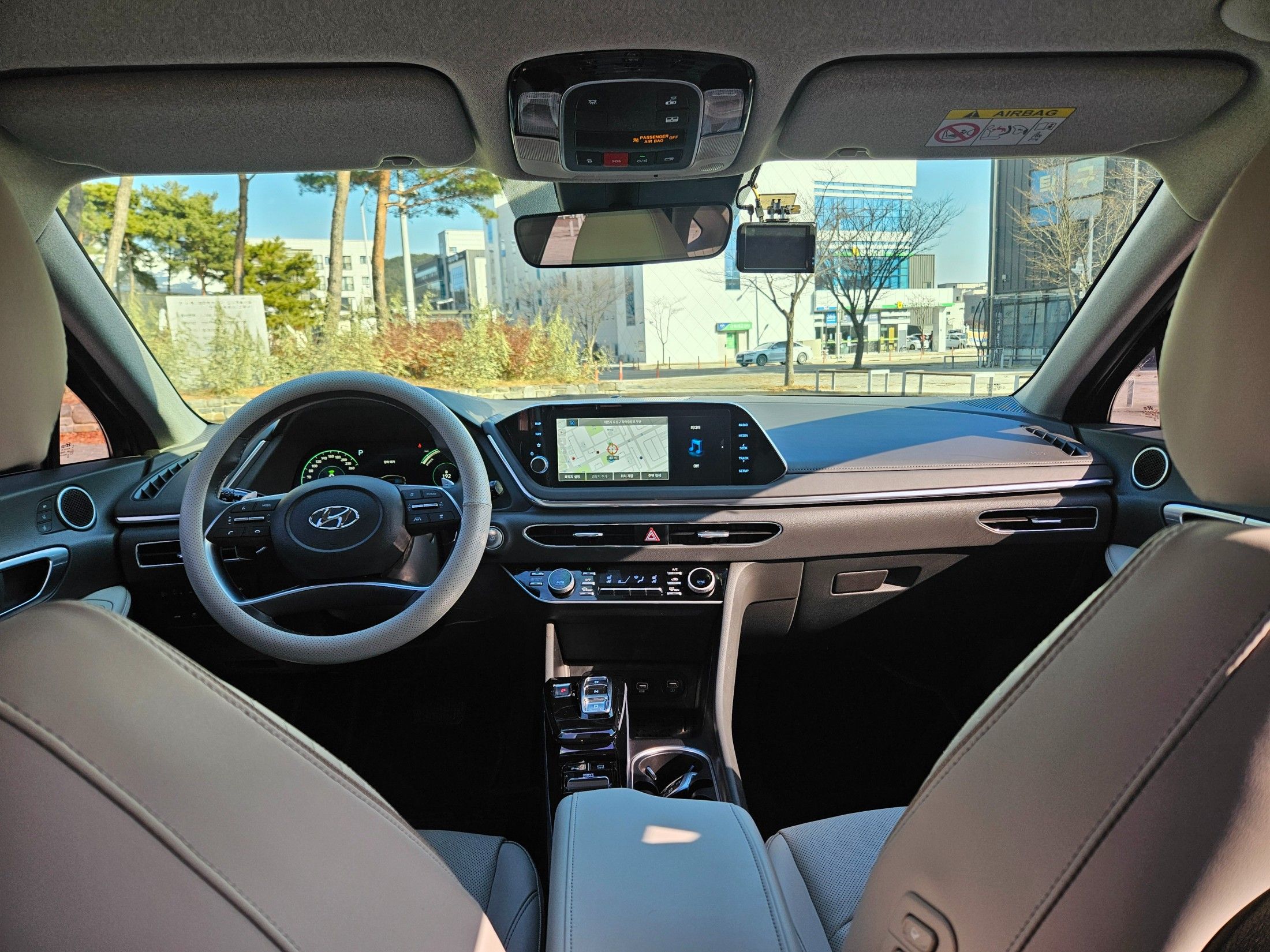 HYUNDAI SONATA HYBRID DN8