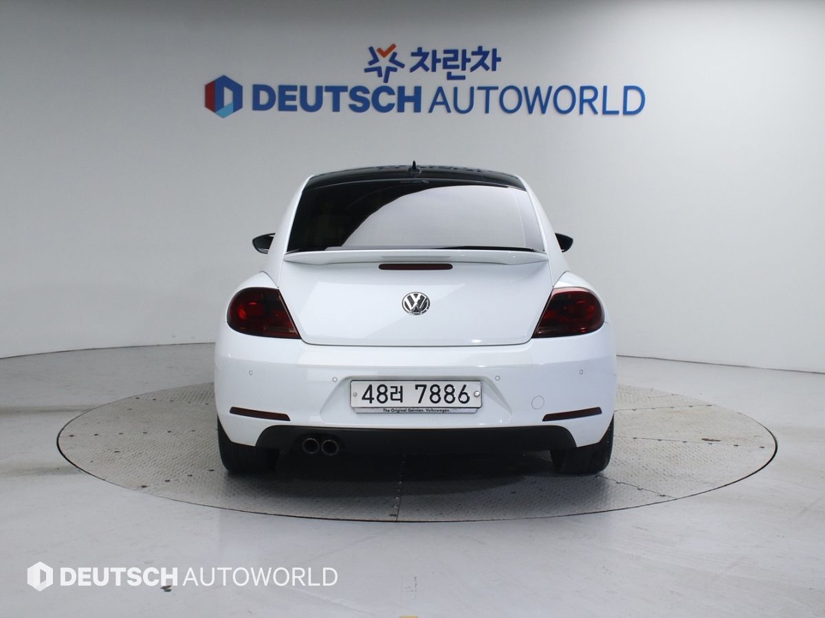 VOLKSWAGEN BEATLE 2015