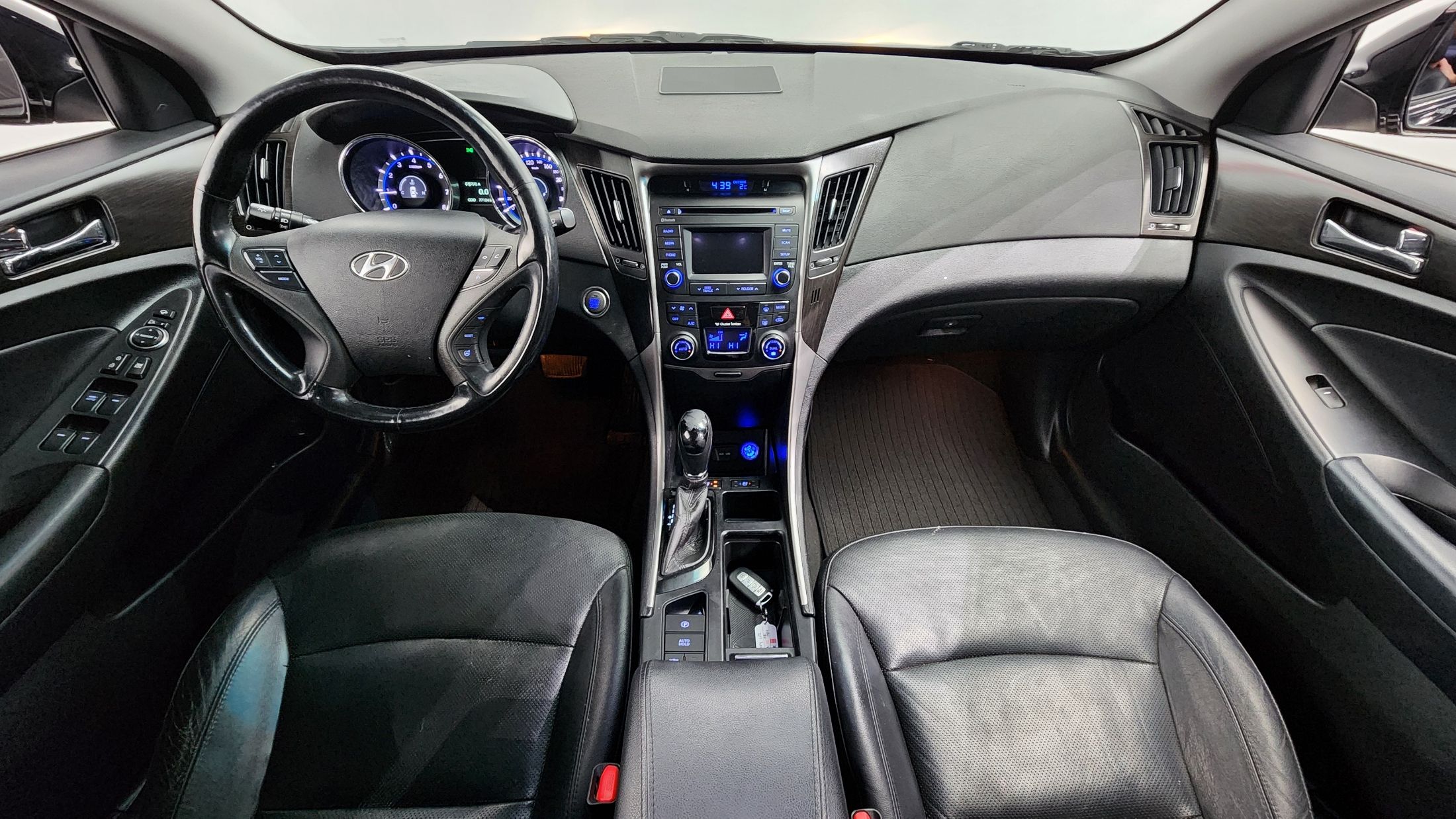 HYUNDAI SONATA THE BRILLIANT 2012