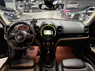 MINI COUNTRYMAN COOPER D 2017