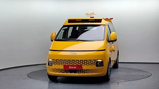 HYUNDAI STARIA 2024