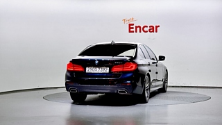 BMW 5-SERIES G30 2018