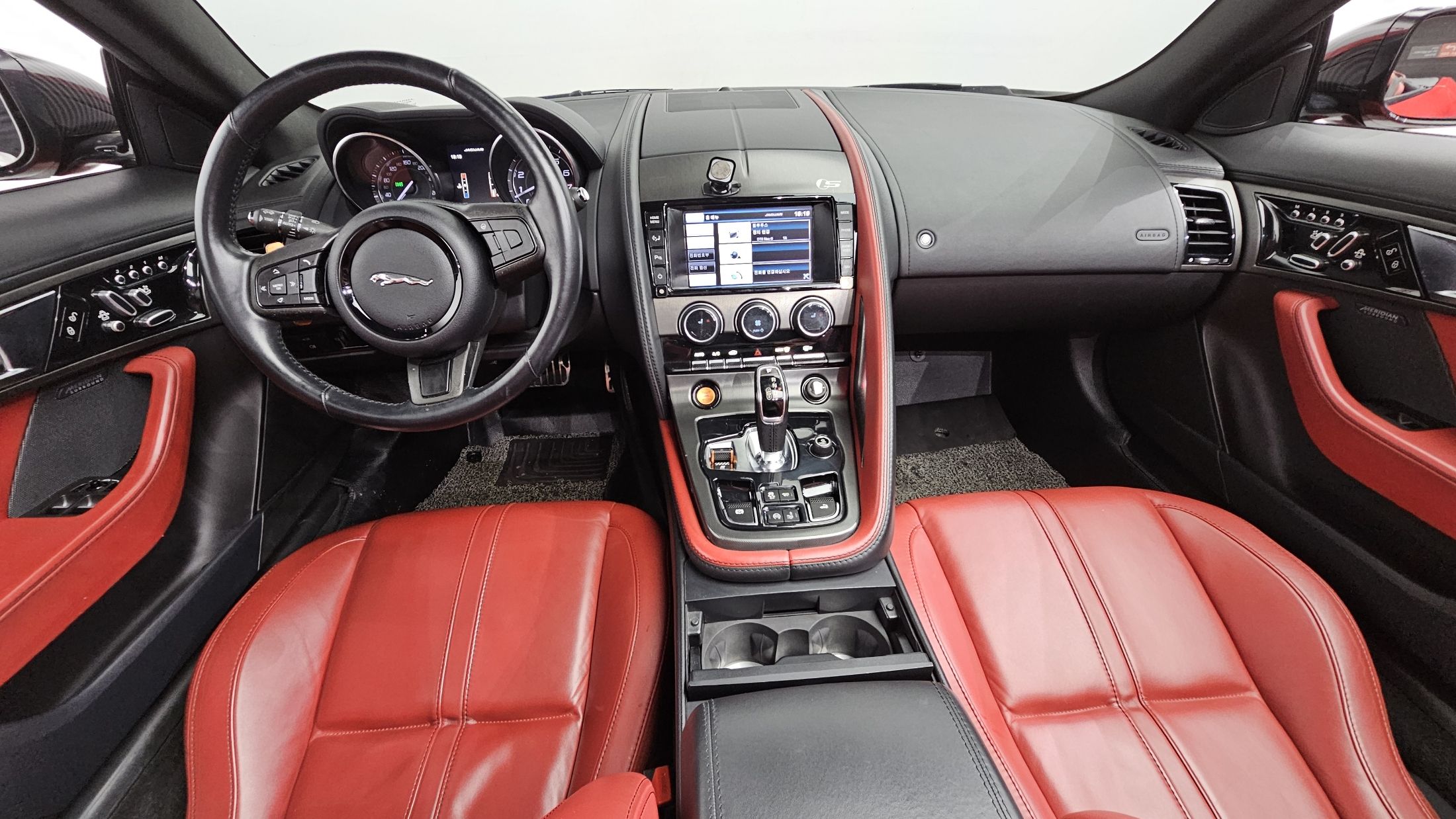 JAGUAR F-TYPE 2013