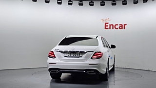 MERCEDES BENZ E-CLASS W213 2018