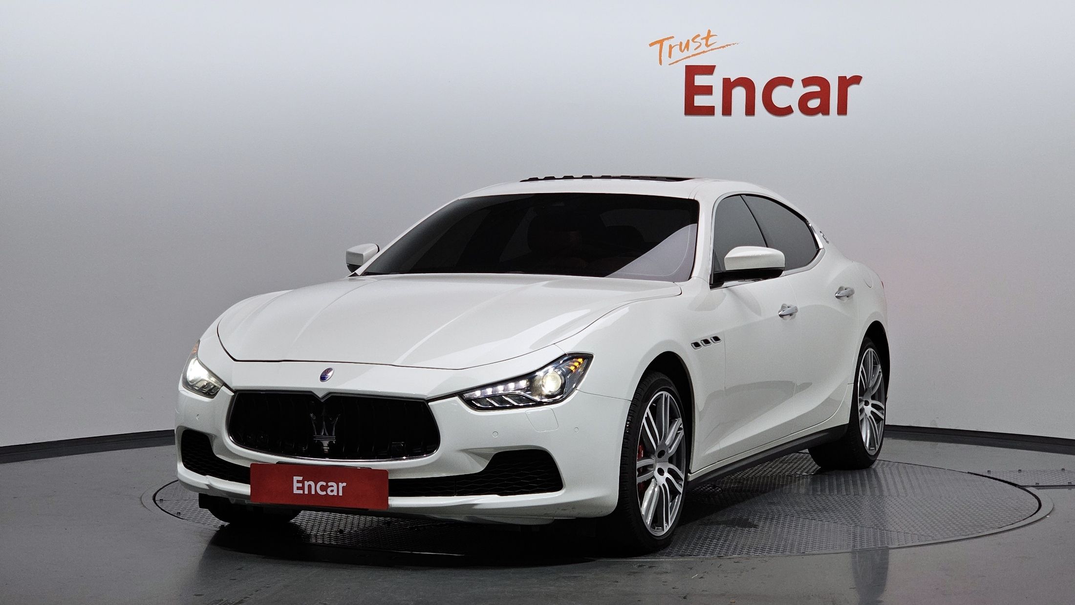 MASERATI GHIBLI