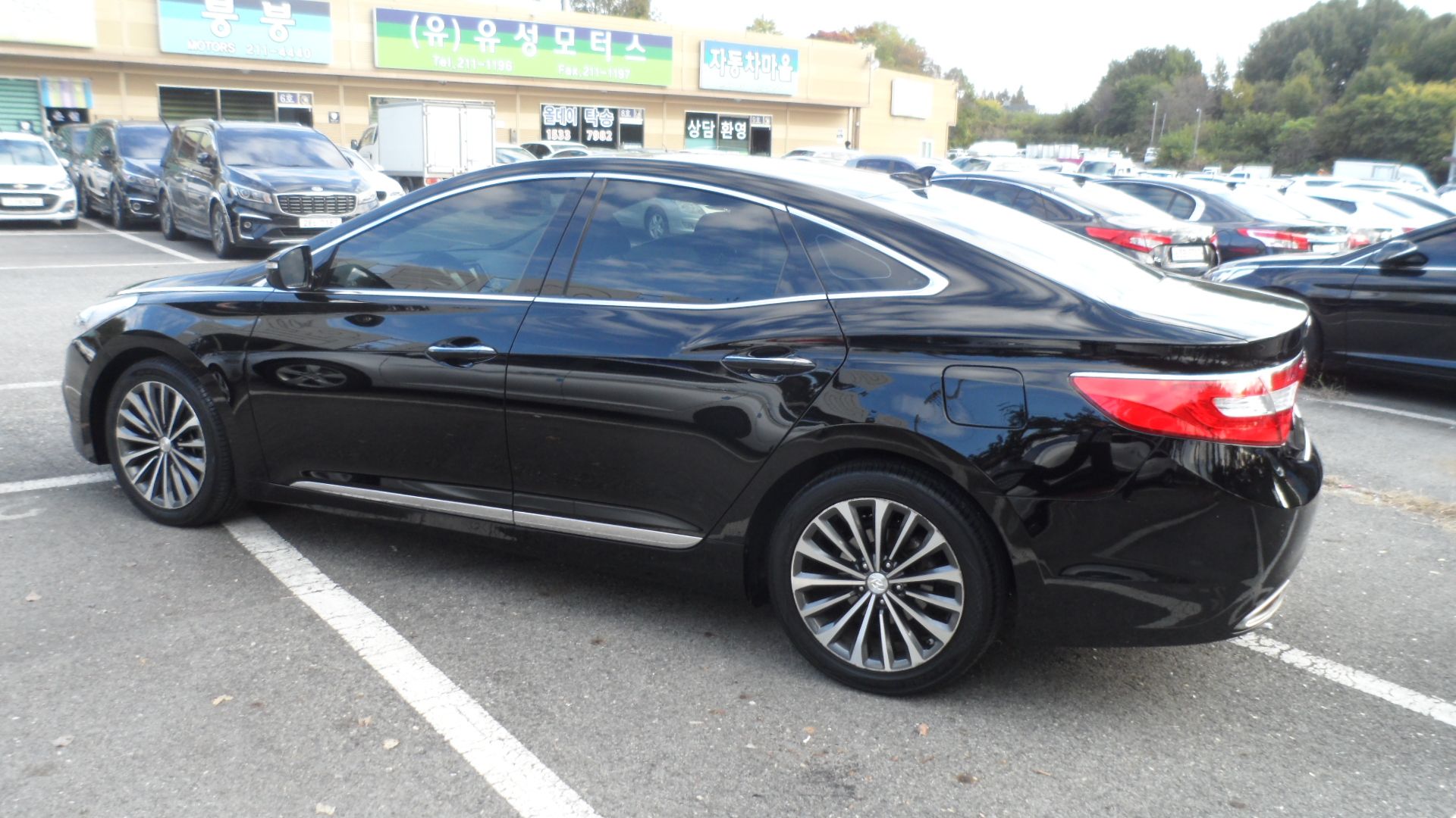 HYUNDAI GRANDEUR HG 2014