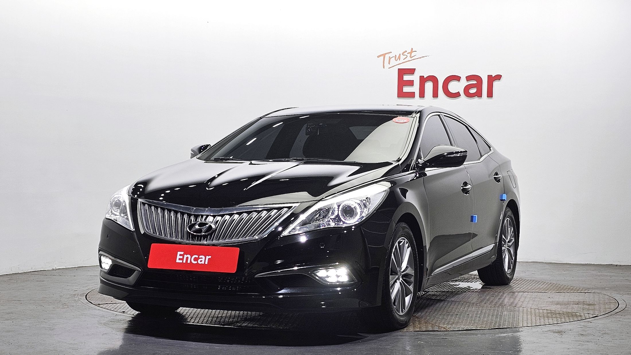 HYUNDAI GRANDEUR HG 2015