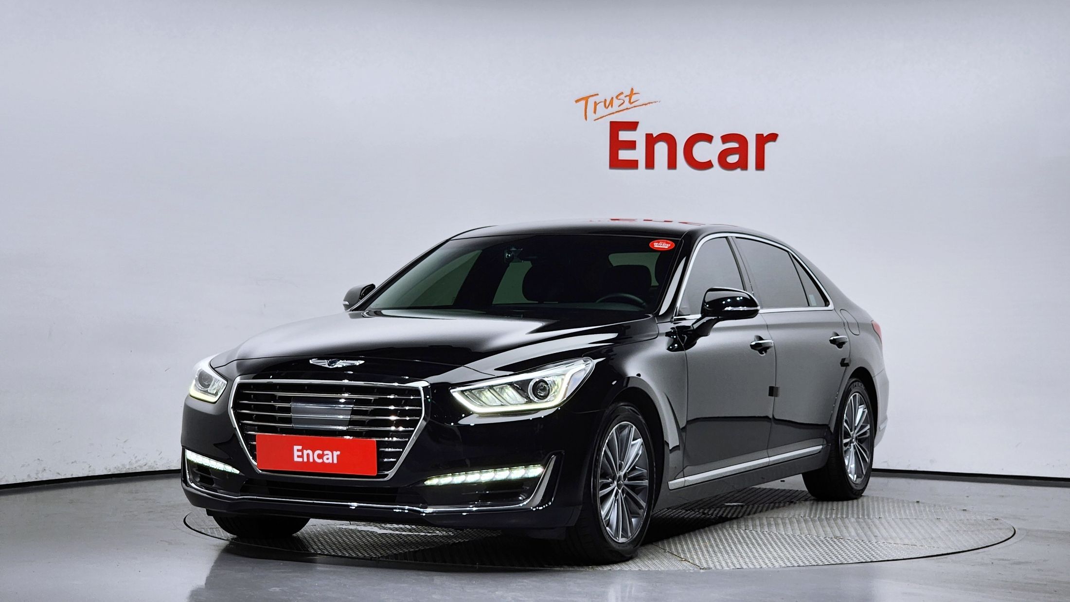 GENESIS EQ900 2016