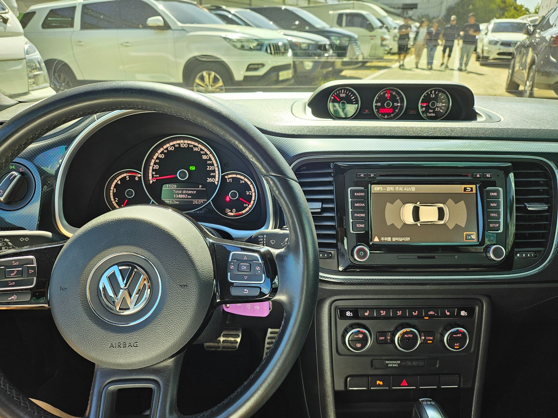 VOLKSWAGEN BEATLE 2013