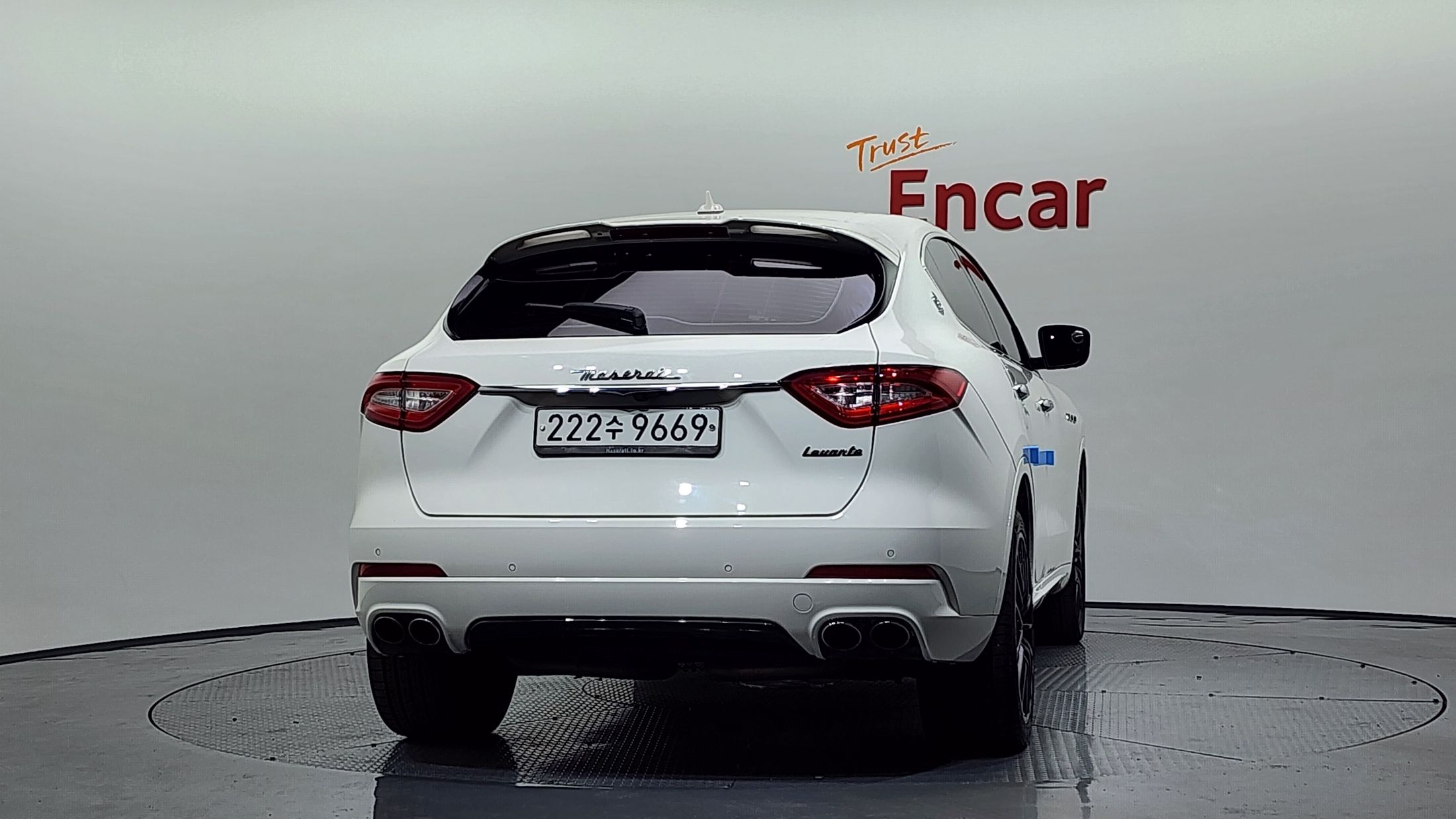 MASERATI LEVANTE 2017