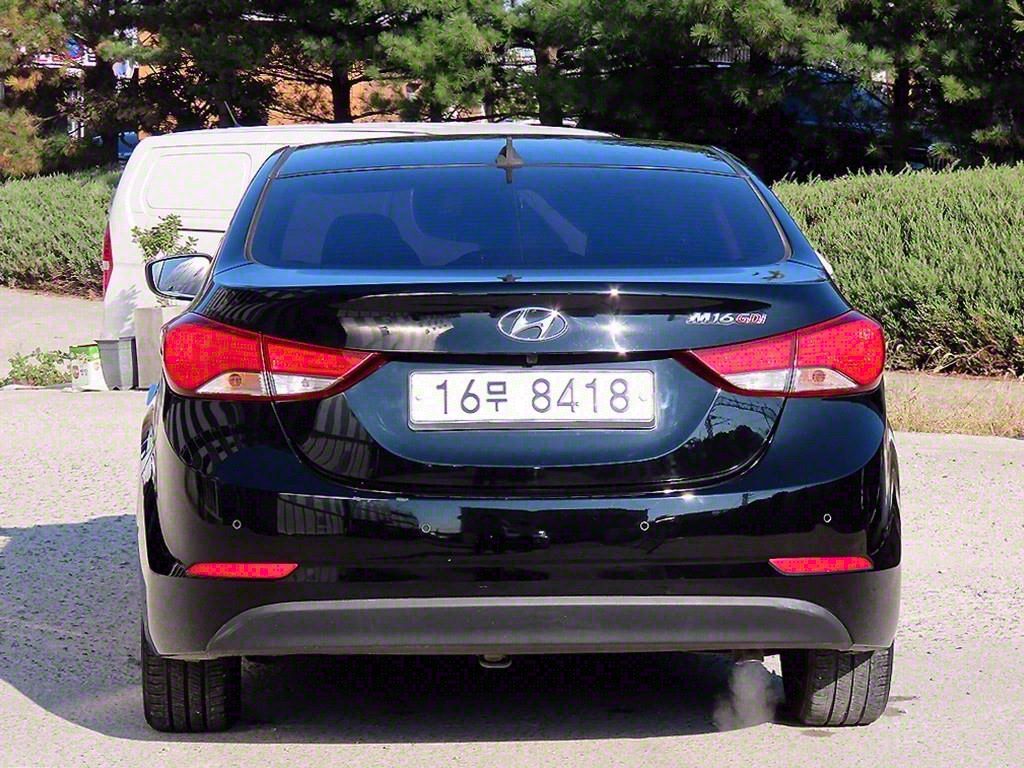 HYUNDAI AVANTE 2014