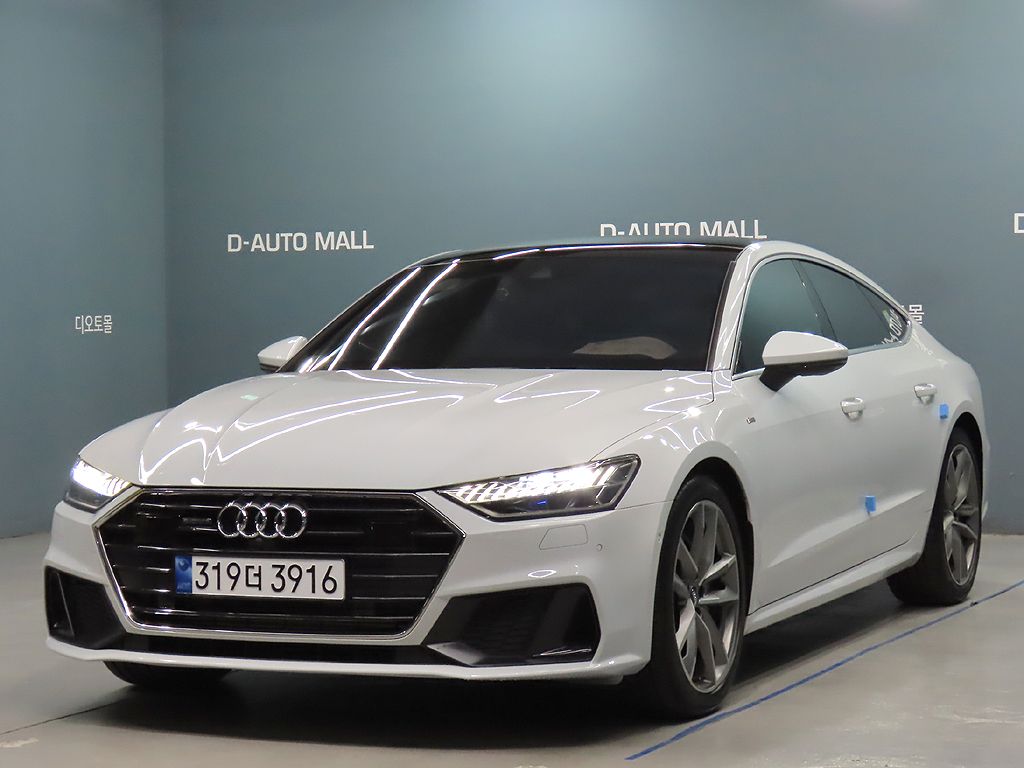 AUDI A7 4K 2020