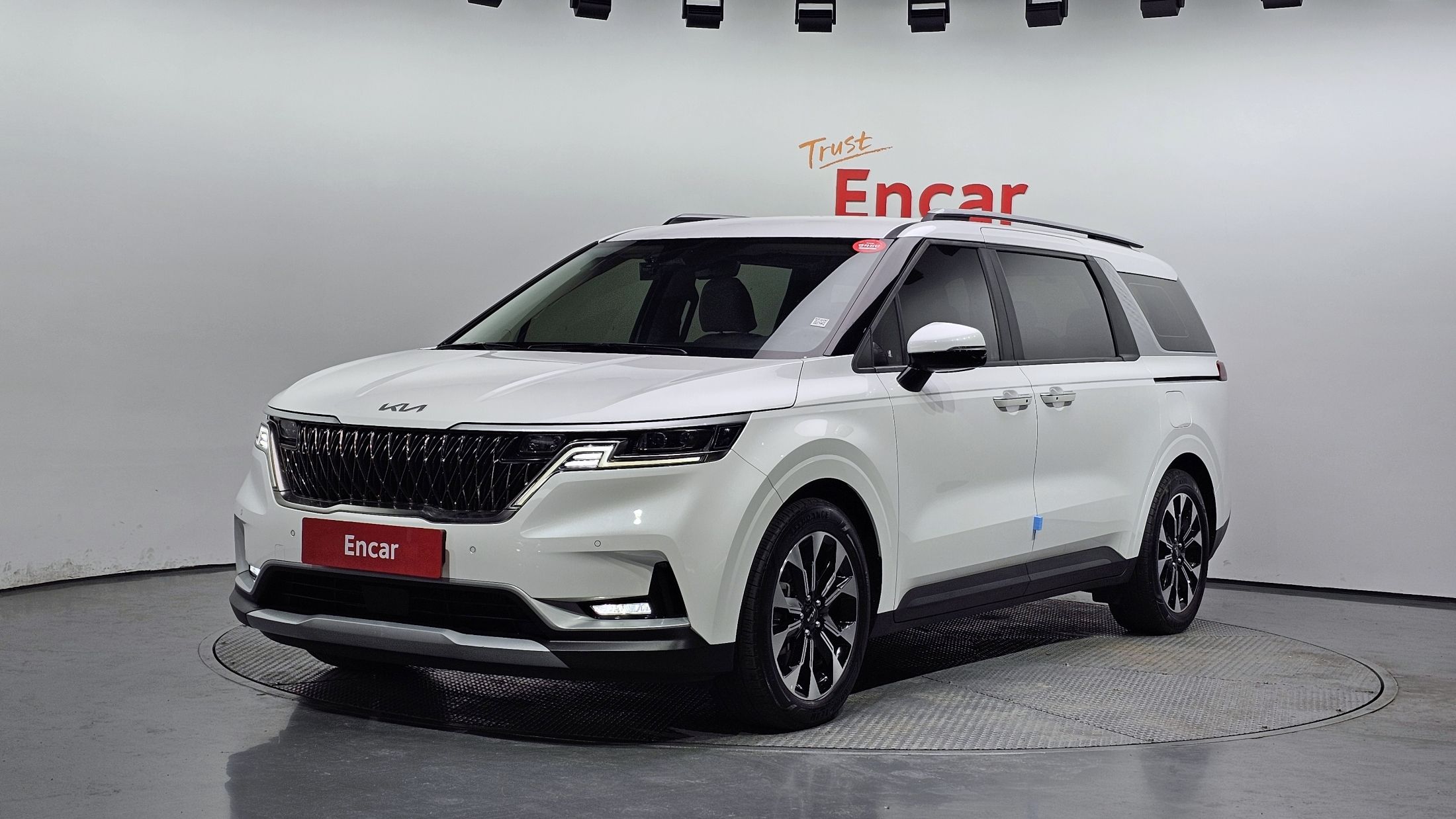 KIA CARNIVAL 2023