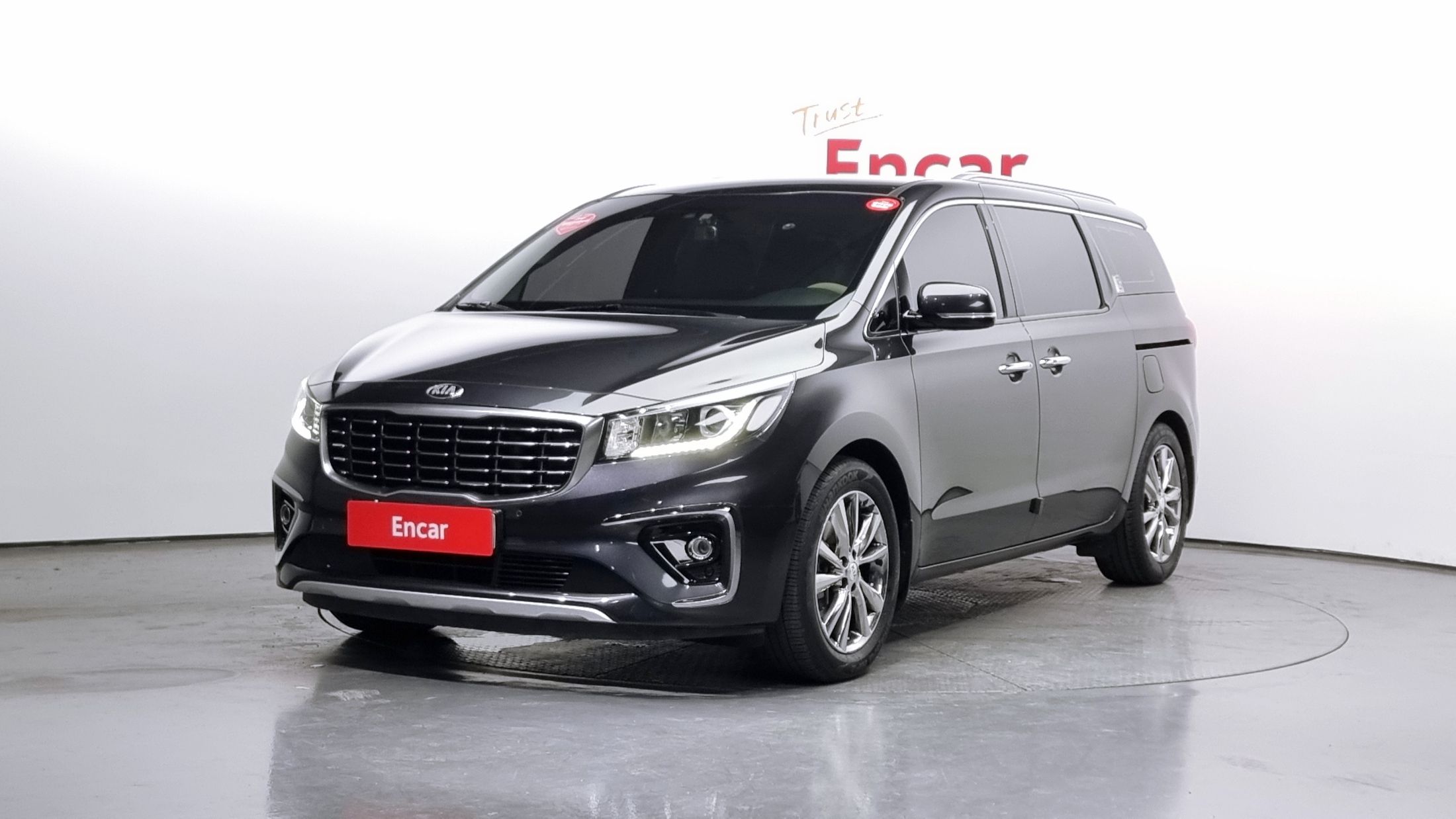 KIA CARNIVAL 2018