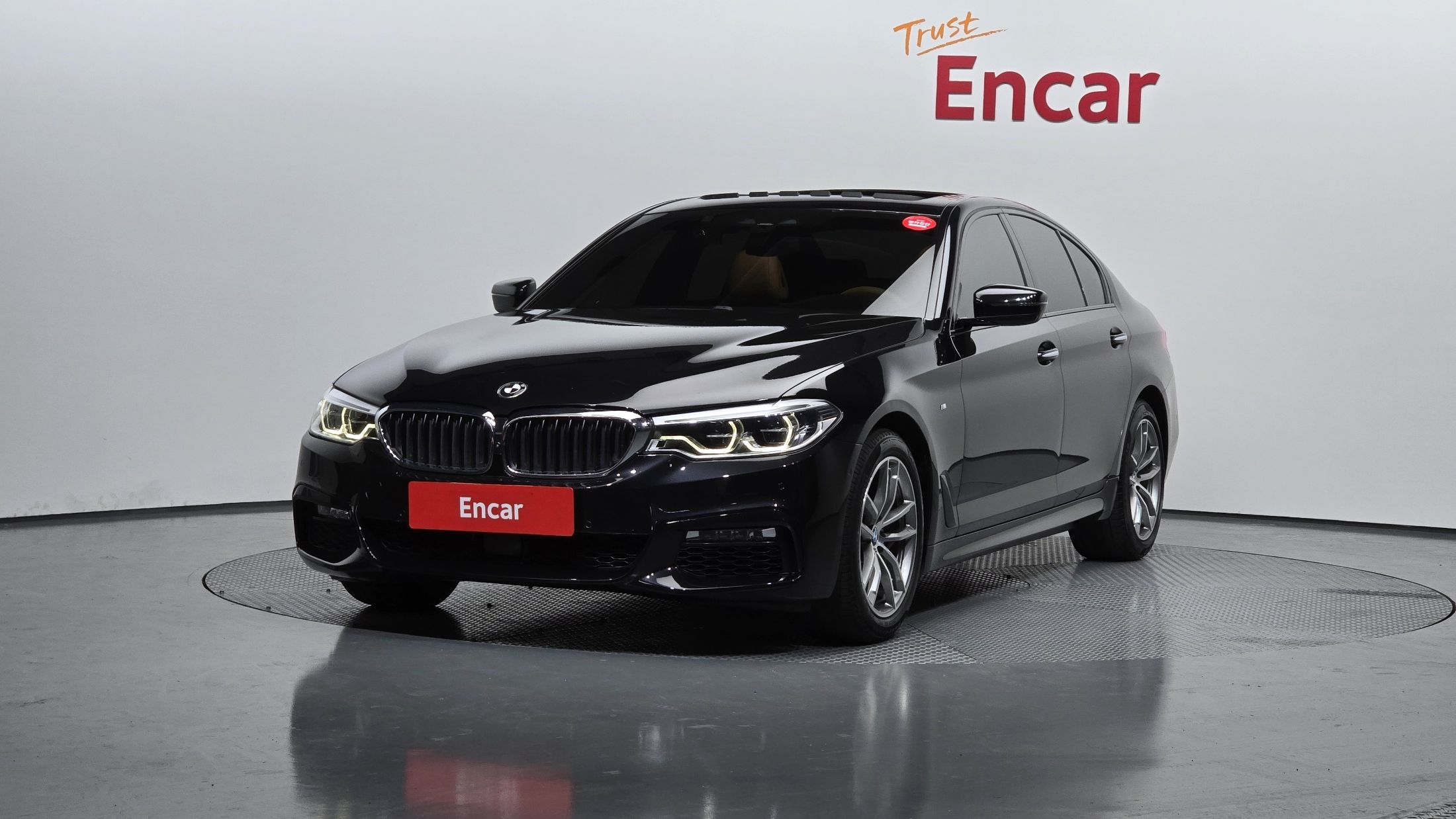 BMW 5-SERIES G30 2017