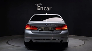 BMW 5-SERIES G30 2019