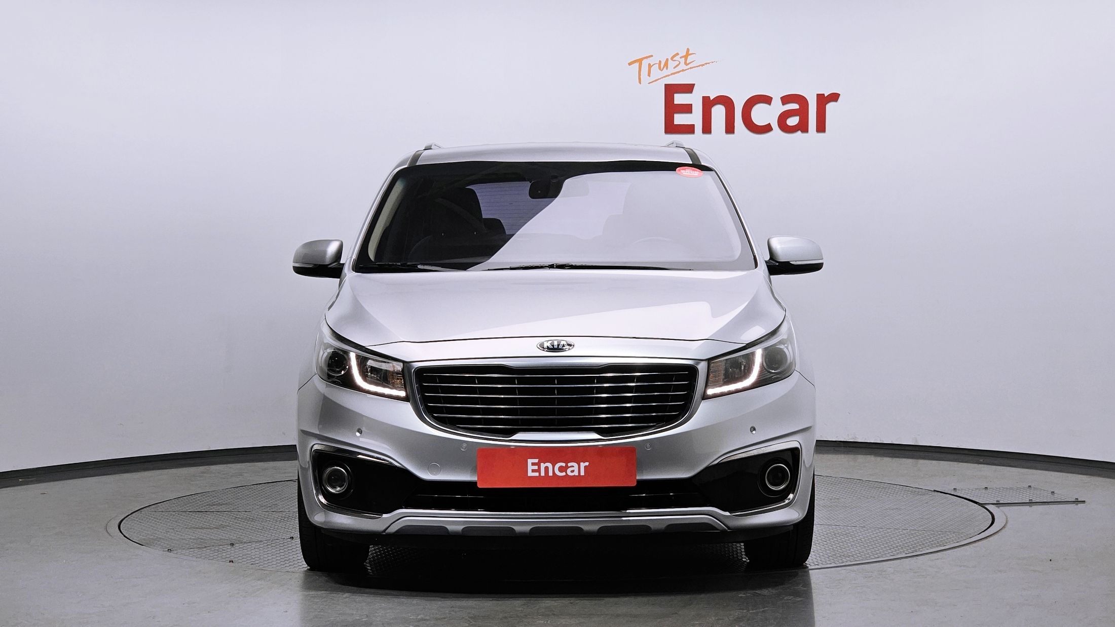 KIA CARNIVAL 2016