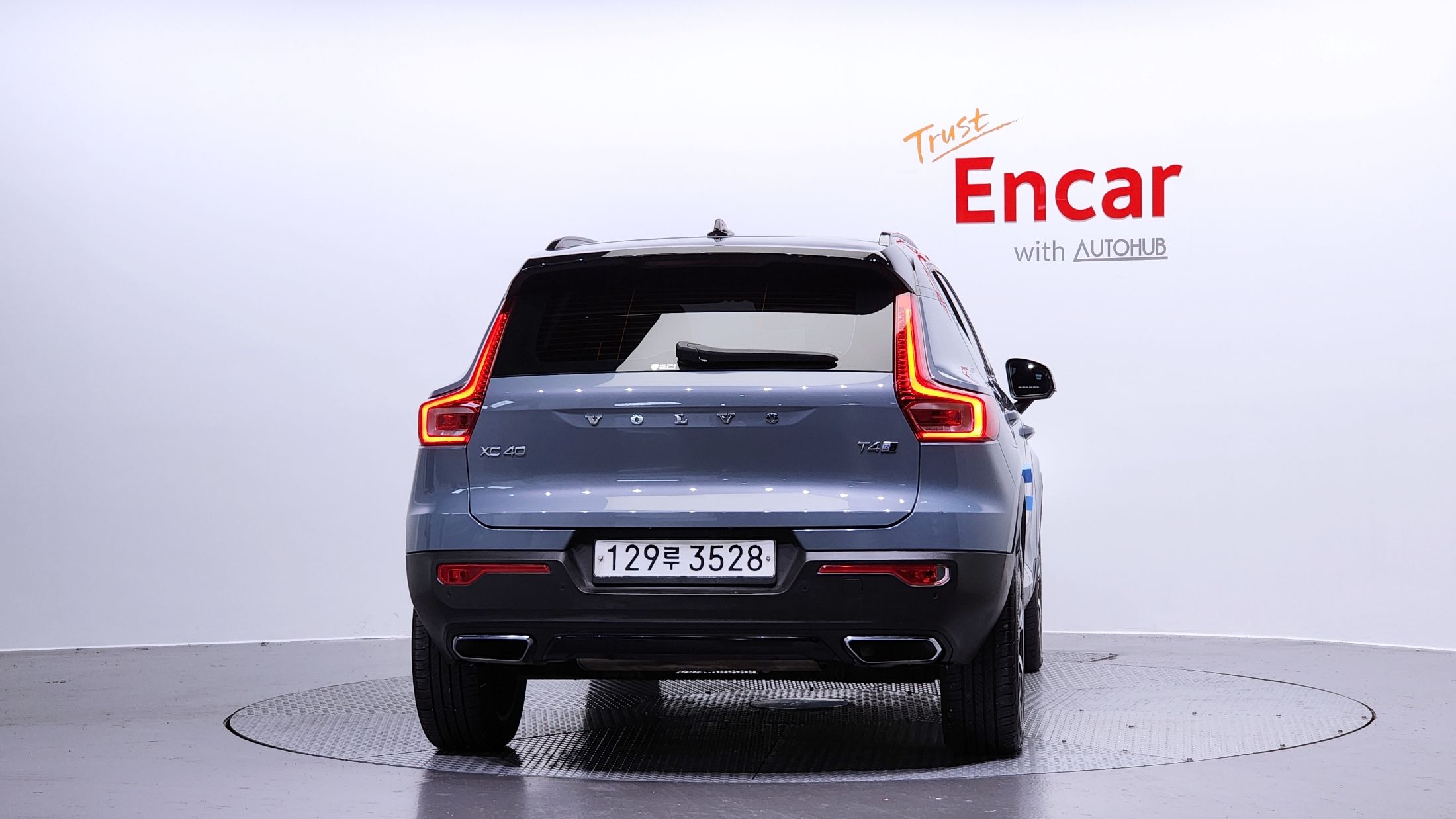 VOLVO XC40 2020