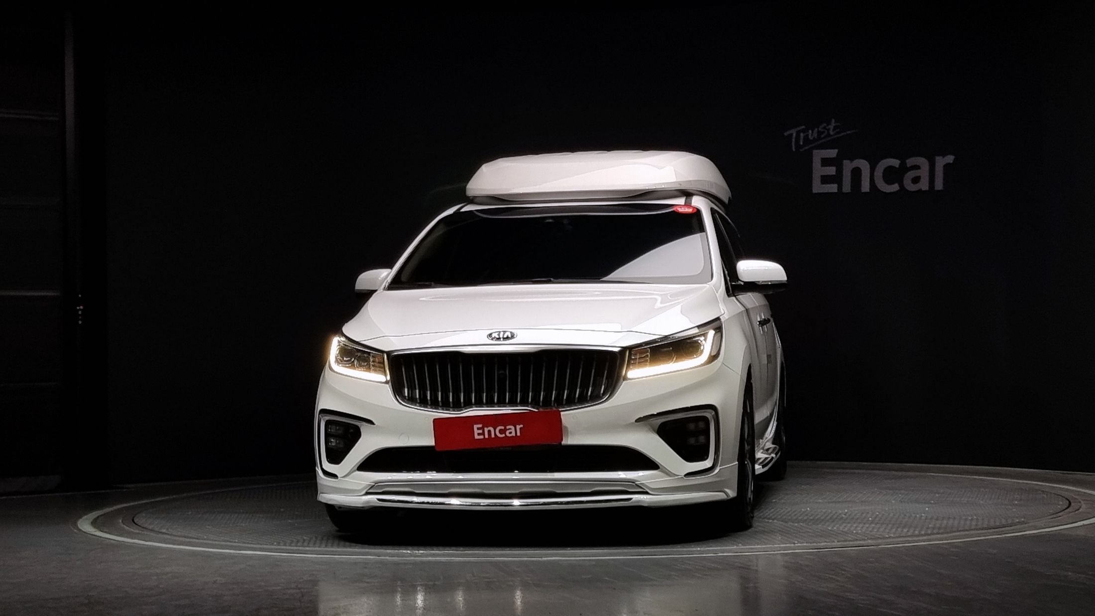 KIA CARNIVAL 2018