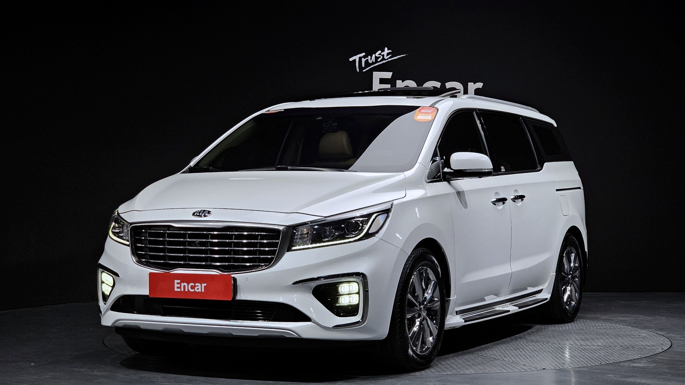 KIA CARNIVAL 2018