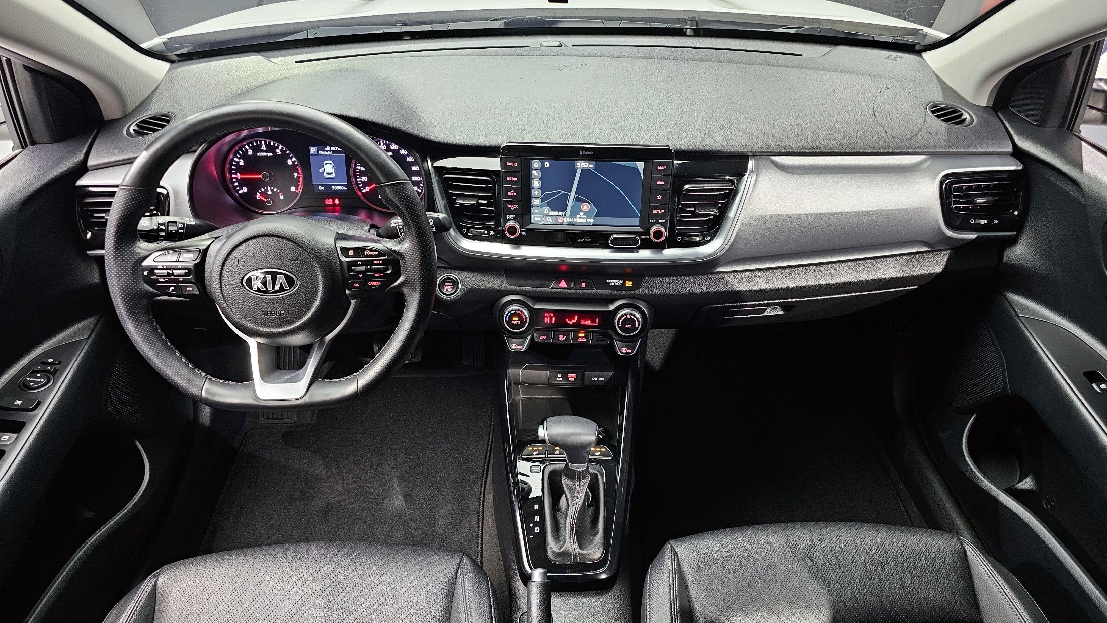 KIA STONIC