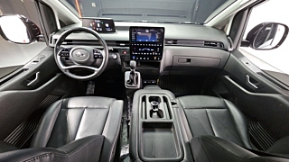 HYUNDAI STARIA 2023
