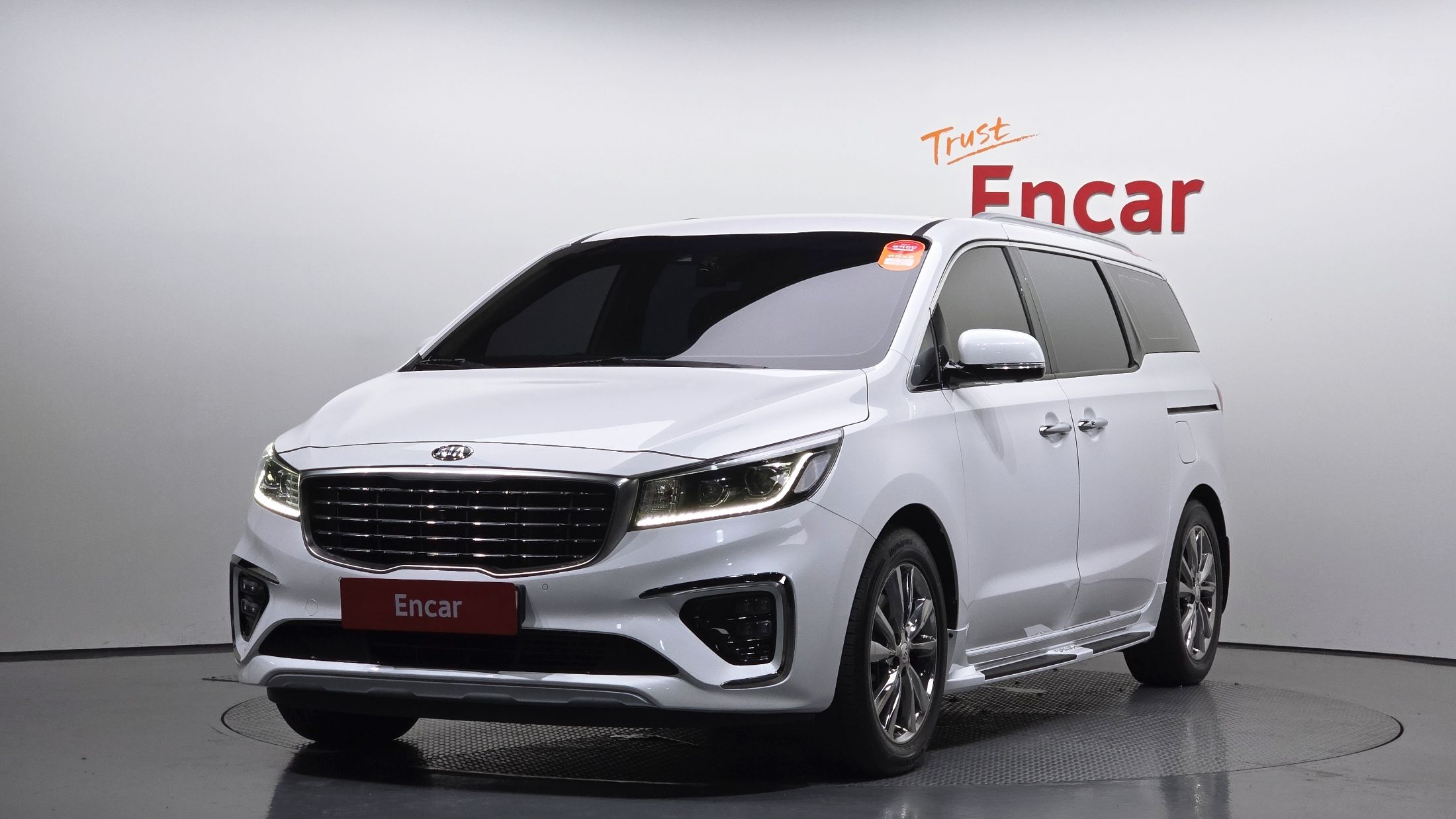 KIA CARNIVAL 2019