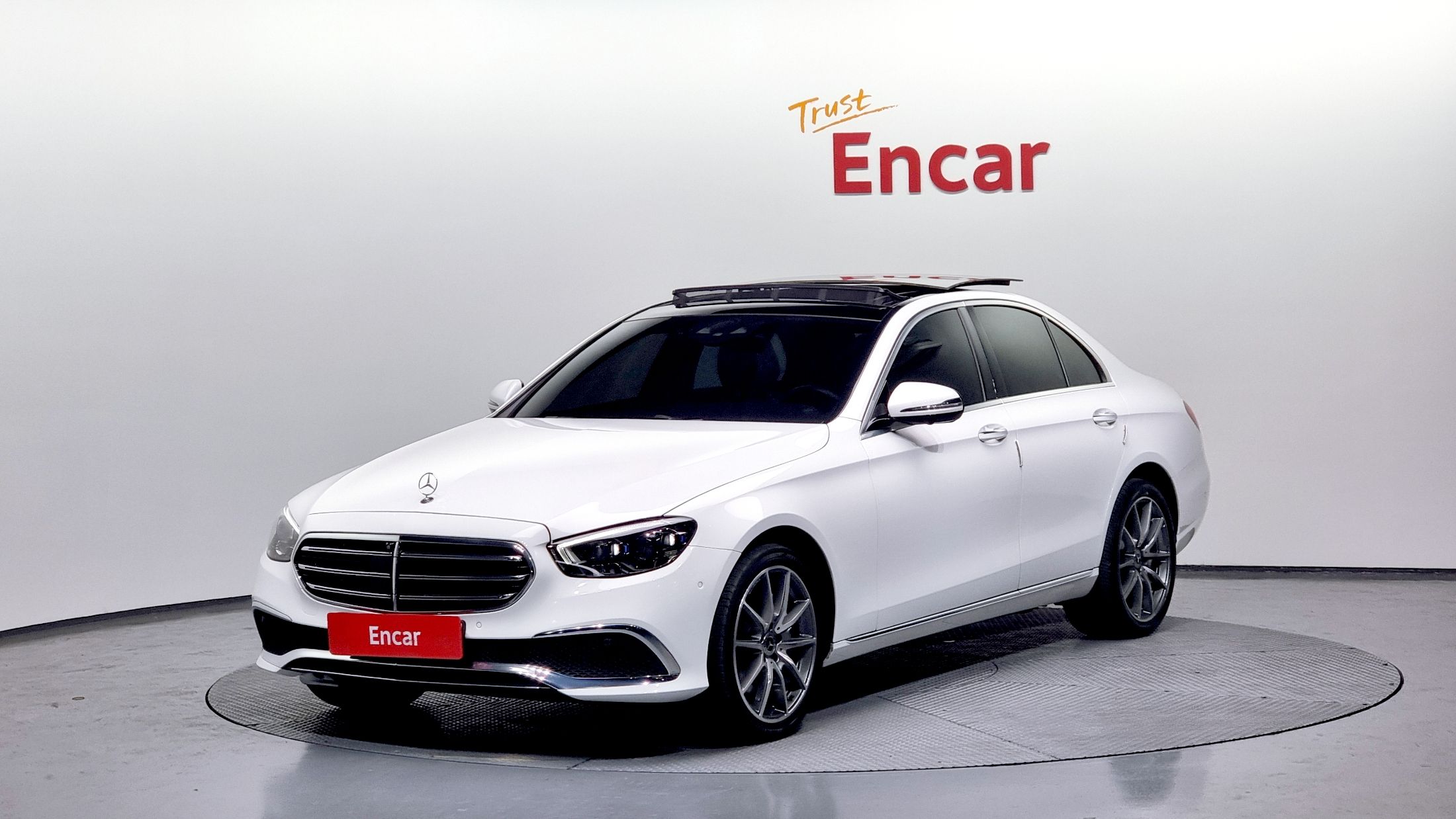 MERCEDES BENZ E-CLASS W213 2022