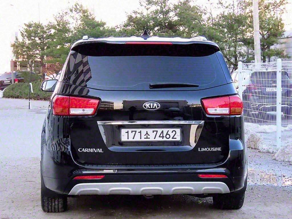 KIA CARNIVAL 2018