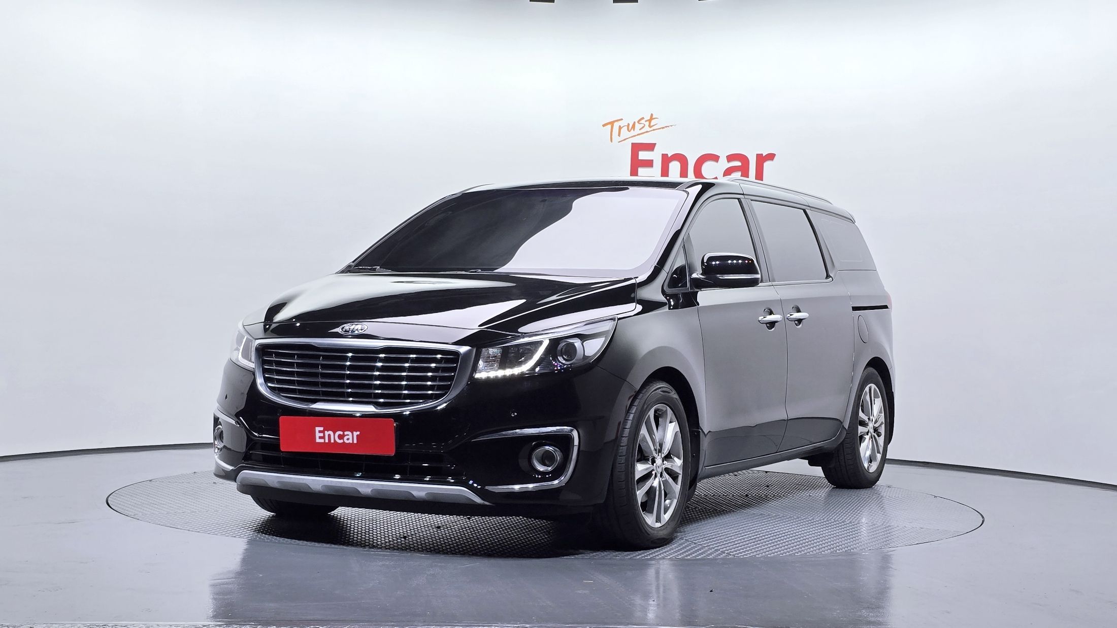 KIA CARNIVAL 2016