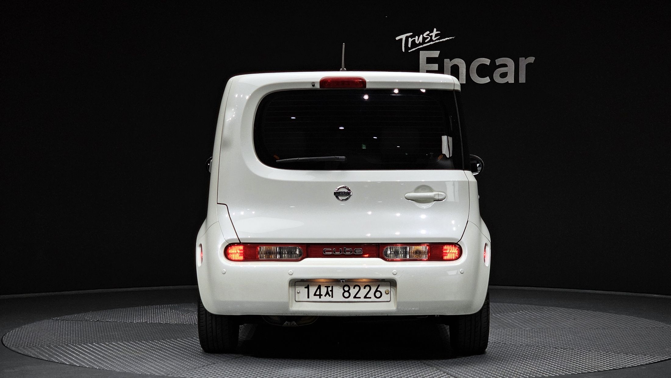 NISSAN CUBE 2012