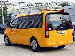 HYUNDAI STARIA 2023