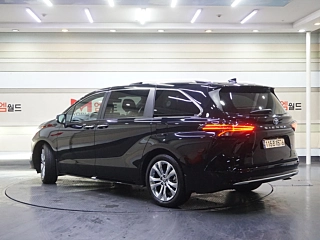 TOYOTA SIENNA 2023