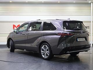 TOYOTA SIENNA 2023