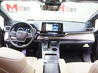 TOYOTA SIENNA 2023