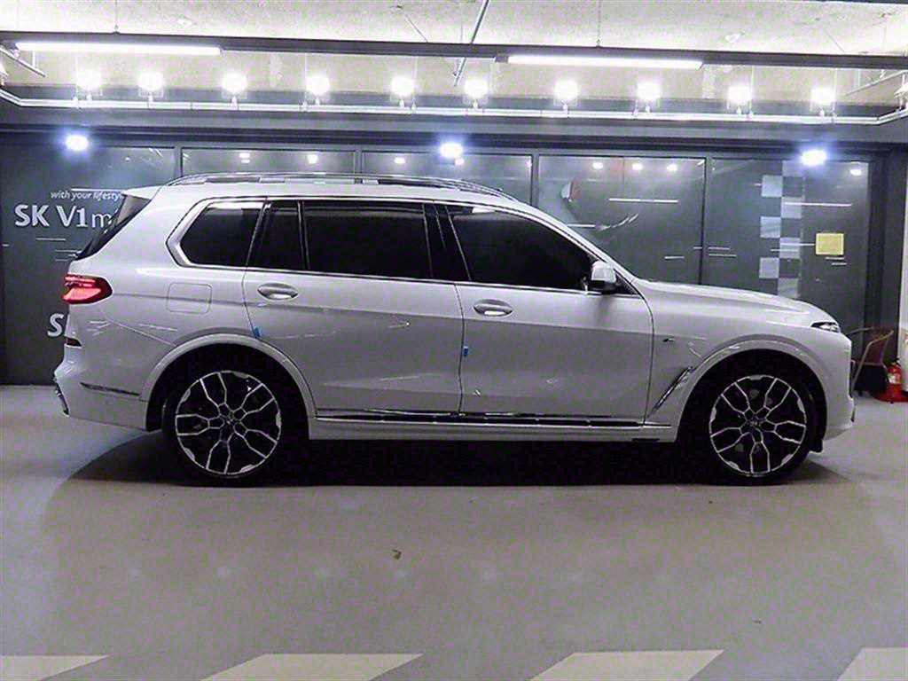 BMW X7 G07 2023
