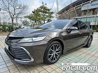 TOYOTA CAMRY XV70 2021