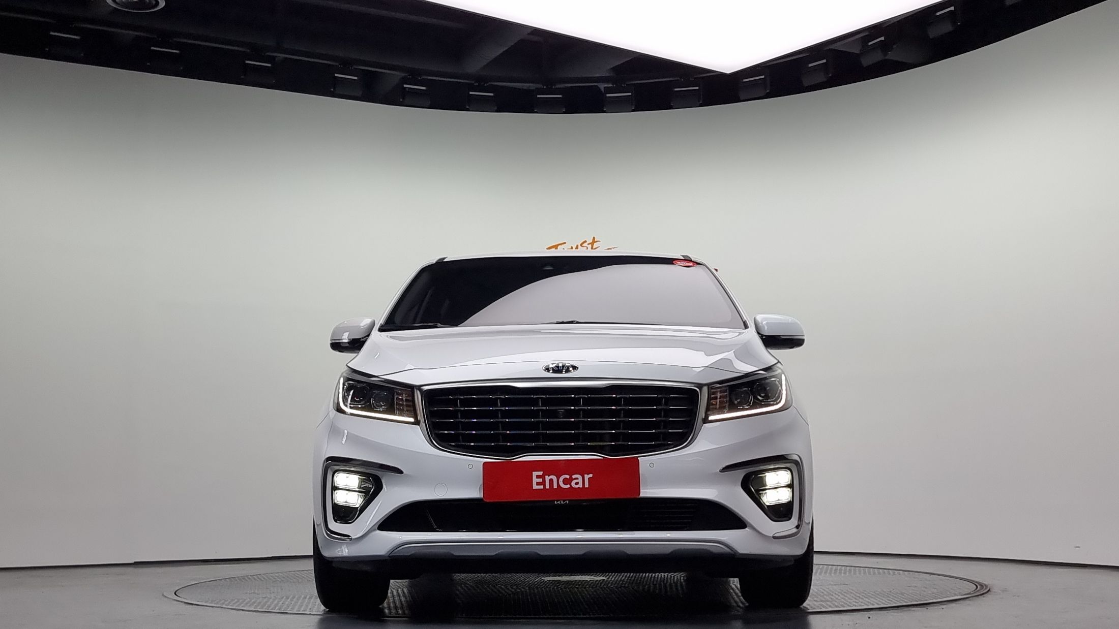 KIA CARNIVAL 2018