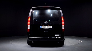 HYUNDAI STARIA 2023