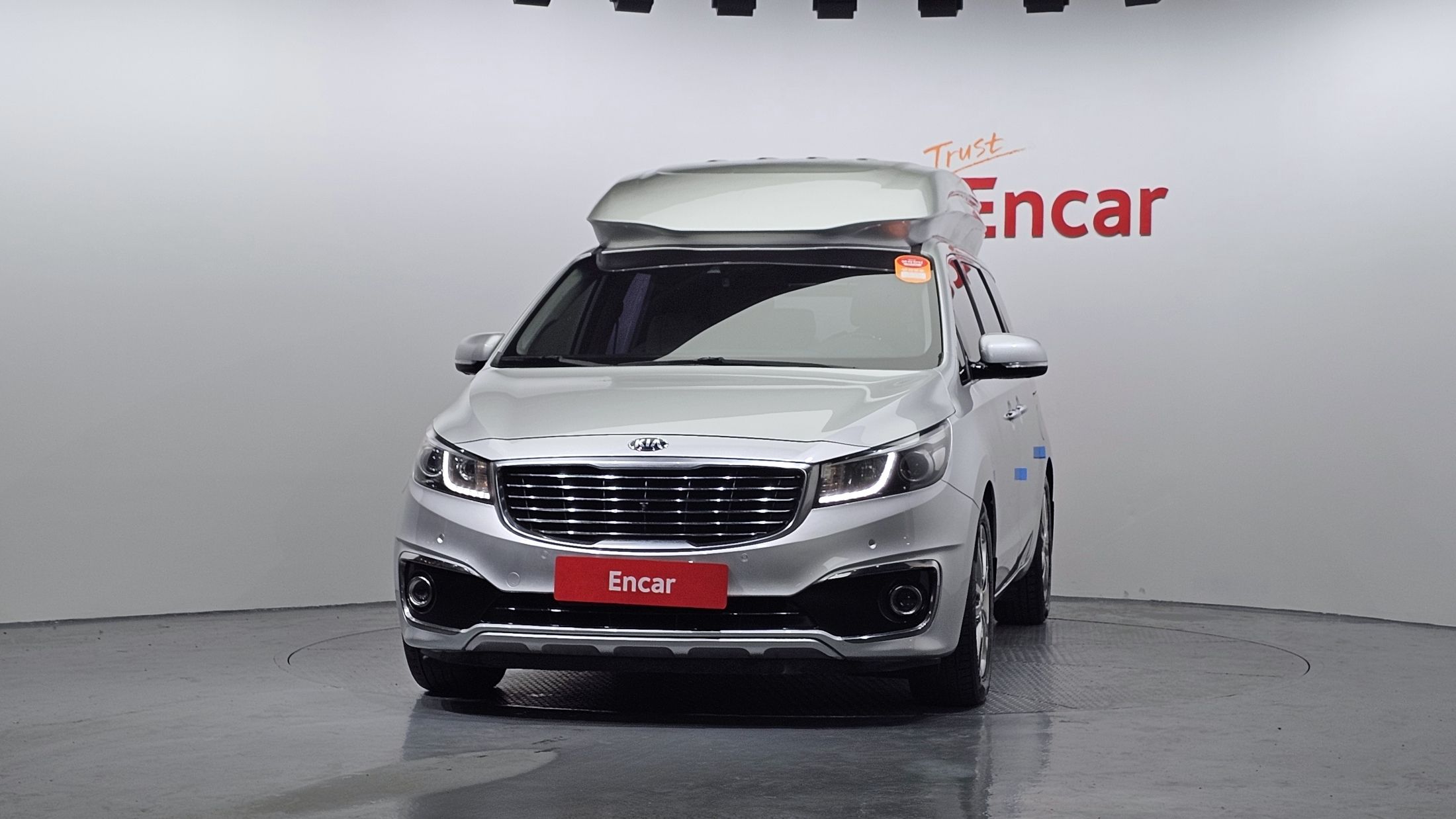 KIA CARNIVAL 2016