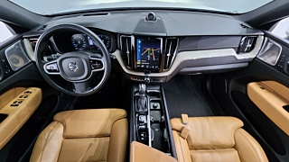 VOLVO XC60 2019