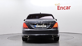 GENESIS EQ900 2016