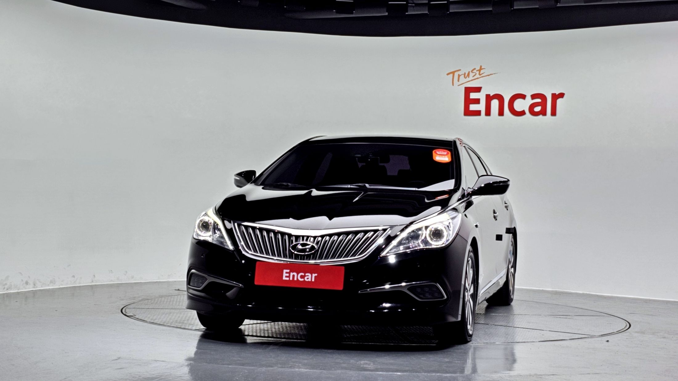HYUNDAI GRANDEUR HG HYBRID 2016