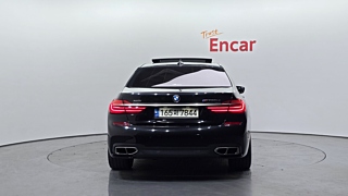 BMW 7-SERIES G11 2017