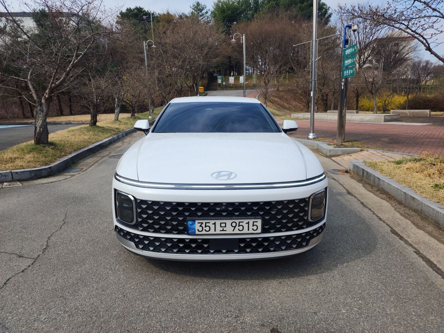 HYUNDAI GRANDEUR HYBRID GN7 2023